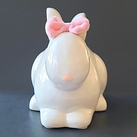 Adorable bunny bank - Picture 2 of 8